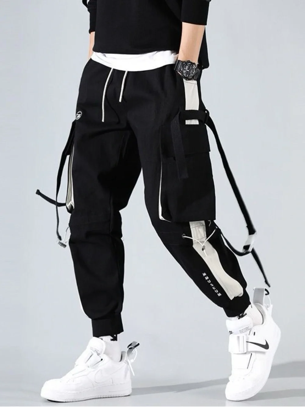 Muse modern cargo